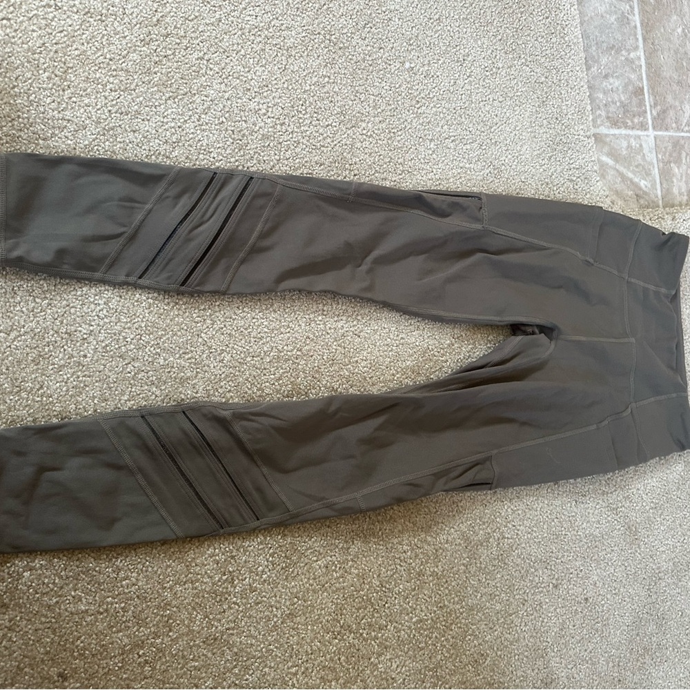 Fabletics Women's  Leggings - Picture 5 of 9